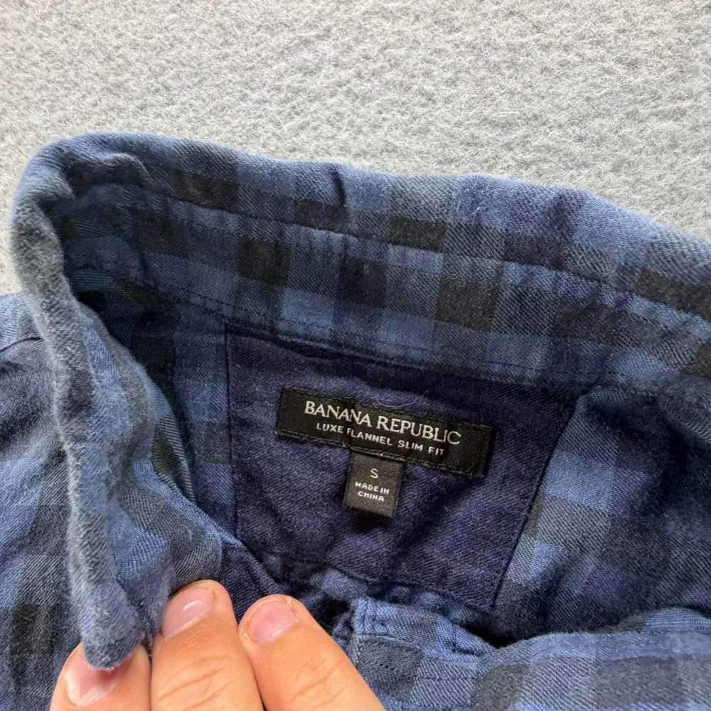 Banana Republic Luxe Flannel Slim Fit Shirt Mens Small Blue Black Buffalo Plaid